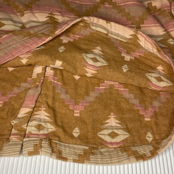 Mountain And Isles Southwestern Navajo Knit Jacquard Button Down Shirt Tan Pink - Picture 7 of 8